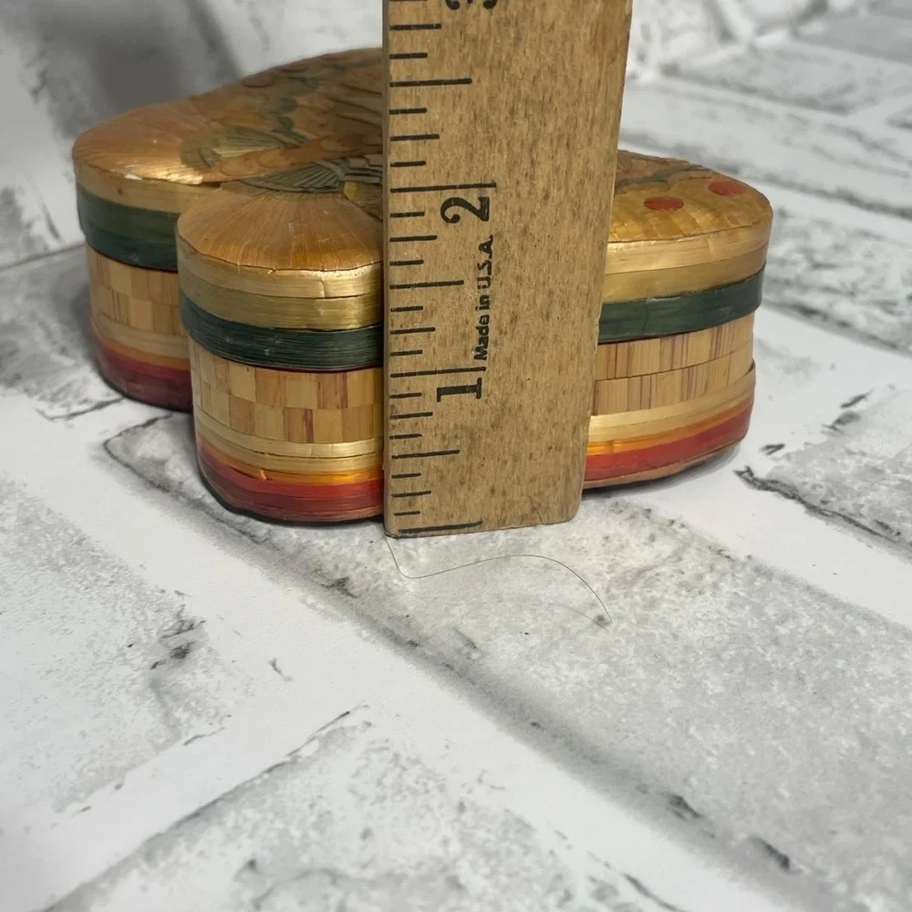 Vintage Global House of Art. Wicker Bamboo Butterfly Trinket Box. China.